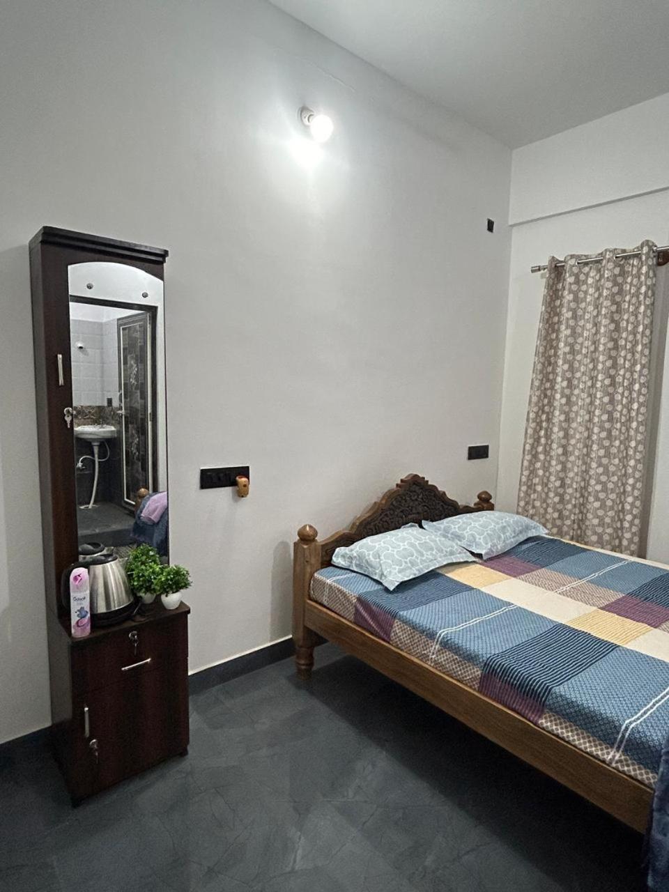 Travel Inn Mysore Vanivilasa Puram ภายนอก รูปภาพ